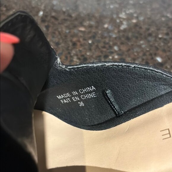 Dynamite Elegant Black Mulesfaux suedesize 5.5 - Picture 4 of 7